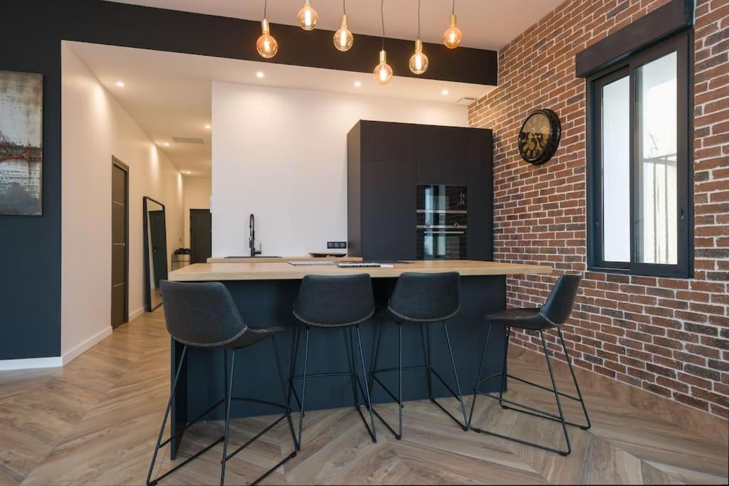 Appartement D'Exception En Centre Ville Sur Quai Sete Exterior photo